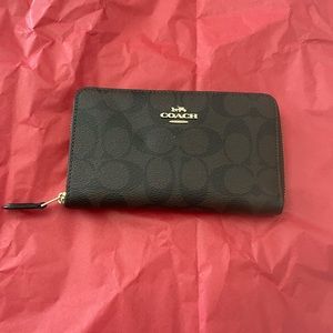 Coach wallet